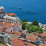 3 Bedroom Gorgeous Apartment In Skradin Apartment *