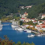 Apartment 3 Bedroom Gorgeous Apartment In Skradin *
