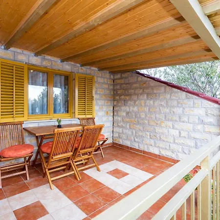 Apartment 3 Bedroom Stunning In Skradin