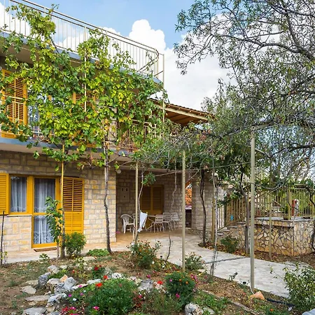 3 Bedroom Gorgeous Apartment In Skradin * Skradin