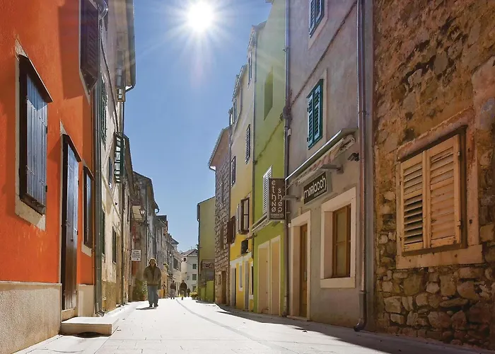 דירה 3 Bedroom Stunning In